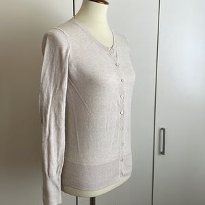 Small Tan Old Navy Cardigan Sweater * lightweight * comfortable and slender‎ fit